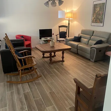 Vakantiehuis La Vacale- 2 A 10 Personnes *
